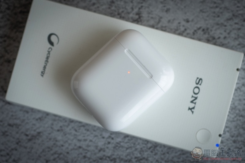 二代無線充電款 AirPods 使用體驗：更融入生活的真無線耳機 - 電腦王阿達