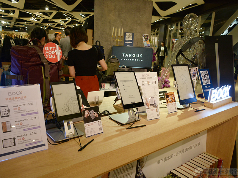 「 熊老闆精選好東西 」 三創店重新開幕 ， 全新引進 KNOMO 、ONA、Timbuk2 品牌生力軍 - 電腦王阿達