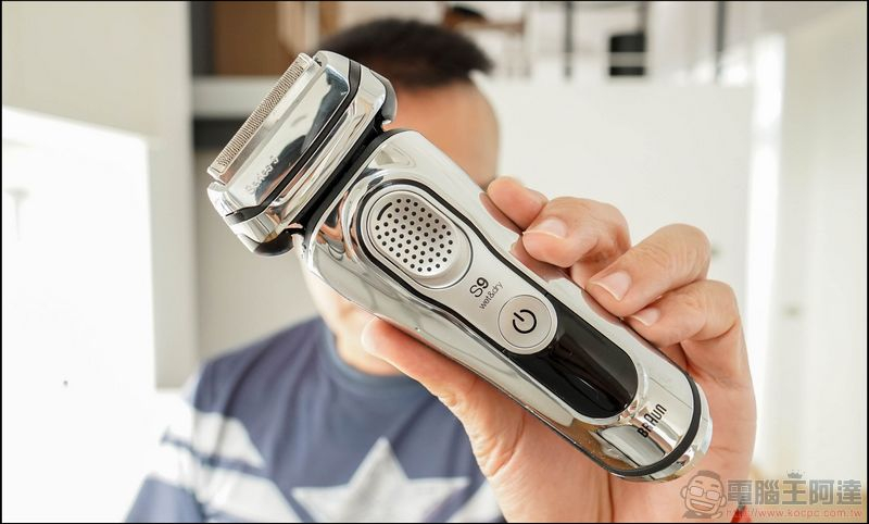 BRAUN德國百靈S9音波系列電鬍刀 開箱 商務人士好用、父親更好用
