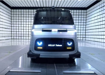 MIT自駕電動小型巴士「 WinBus 」正式公開 將於彰濱工業區先行運駛