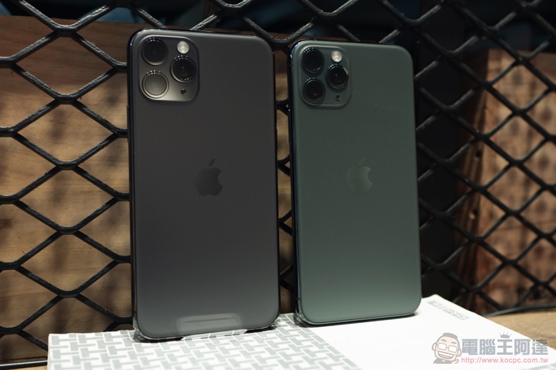 iPhone 11 / iPhone 11 Pro Max 開箱 體驗（同場加「貼」: 膜斯密碼 imos 3D 康寧玻璃 + 全機包膜） - 電腦王阿達