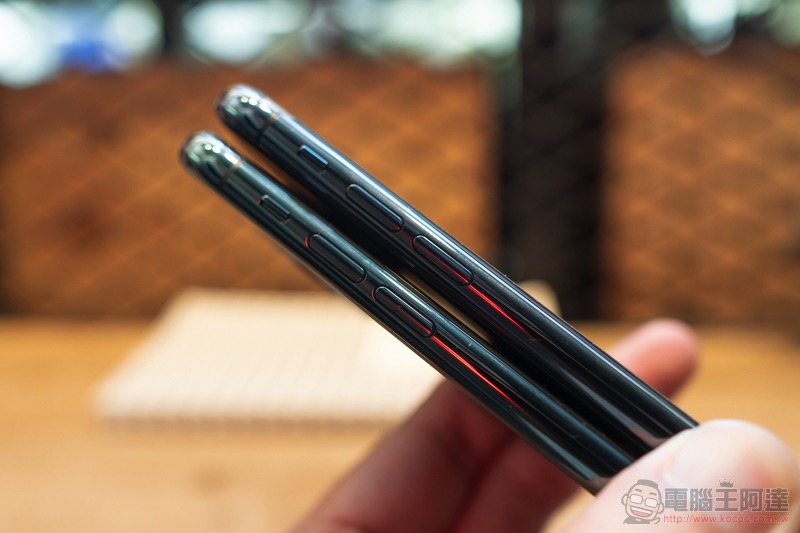 iPhone 11 / iPhone 11 Pro Max 開箱 體驗（同場加「貼」: 膜斯密碼 imos 3D 康寧玻璃 + 全機包膜） - 電腦王阿達