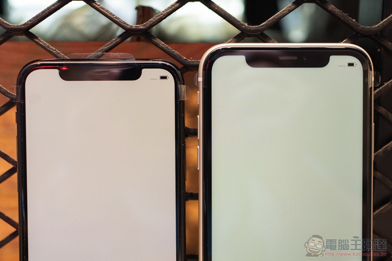 iPhone 11 / iPhone 11 Pro Max 開箱 體驗（同場加「貼」: 膜斯密碼 imos 3D 康寧玻璃 + 全機包膜） - 電腦王阿達