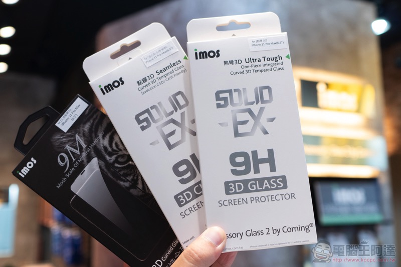 iPhone 11 / iPhone 11 Pro Max 開箱 體驗（同場加「貼」: 膜斯密碼 imos 3D 康寧玻璃 + 全機包膜） - 電腦王阿達