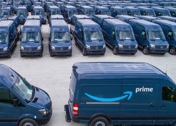 大手筆！亞馬遜下單10萬台純電箱型貨車