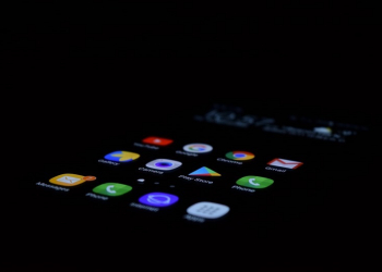 Android 兩款相機應用 Apps 被發現內含惡意廣告，總下載量達 150 萬 - 電腦王阿達