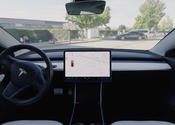 可以看 Netflix 的特斯拉 v10 更新推送開始，帶來更多強大新功能