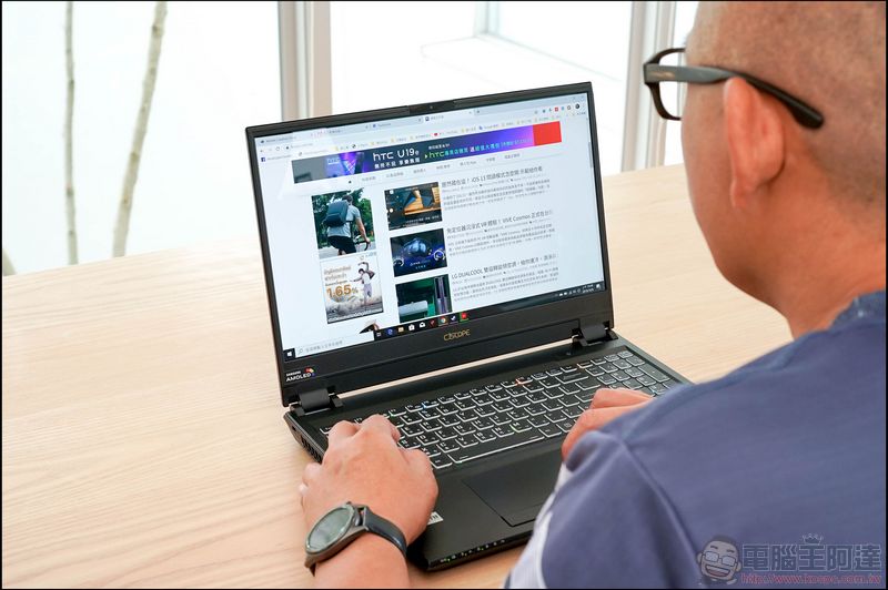 CJSCOPE RZ-958 Creator 開箱評測 ，為創作者與電玩發燒友而生的高性價比電競筆電 - 電腦王阿達