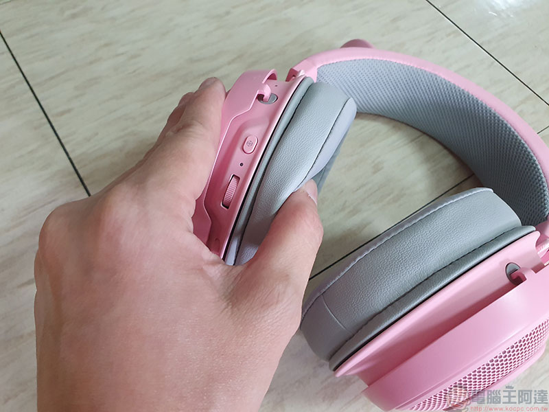 Razer Kraken Kitty Edition 電競耳麥開箱，萌萌粉紅戰鬥喵 - 電腦王阿達