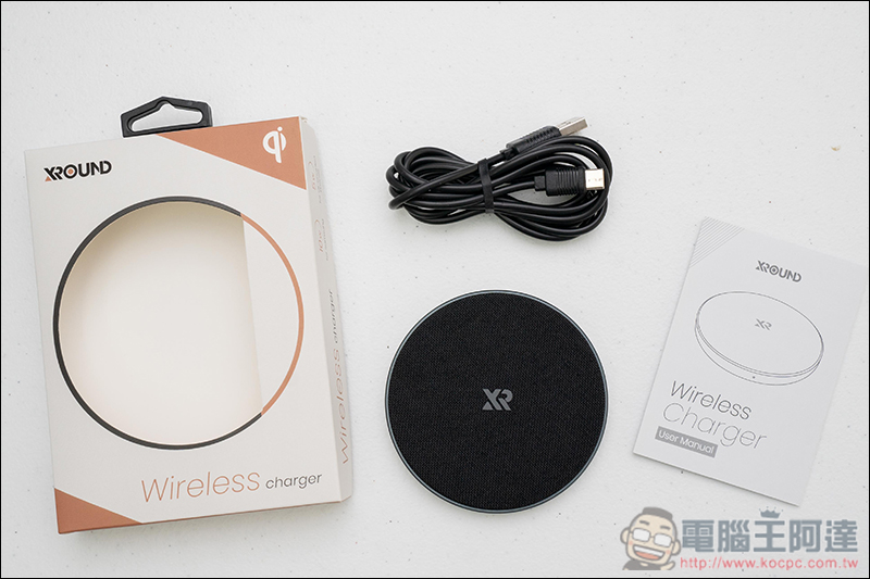 VERSA 真無線藍牙耳機 開箱、體驗 同場加映 XROUND 無線快充充電板 - 電腦王阿達