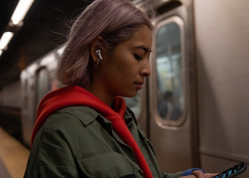 外媒整理 14 個 AirPods Pro 使用技巧 ，有 AirPods 一二代的人也能參考 - 電腦王阿達