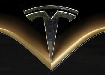 Tesla Model 3 與 S 重回《消費者報告》推薦名單 ，至於 Model X…