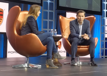 保時捷 CEO 表示，絕大多數保時捷車主都是拿 iPhone - 電腦王阿達