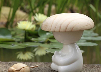 小和尚造型智慧燈 輕敲木魚就能開關