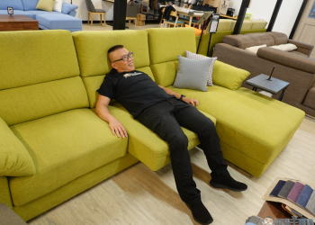 坐又銘沙發 從設計到組裝全部 MIT 手工打造！真正無毒無甲醛客製化沙發