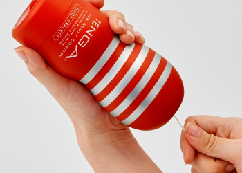 TENGA造型「  TENGA CRACKER  」拉炮彩球 讓派對很不一樣