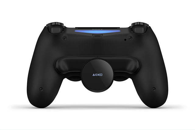 「DualShock 4」擴充周邊「Back Button Attachmet」 OLED 螢幕可確認設定 - 電腦王阿達