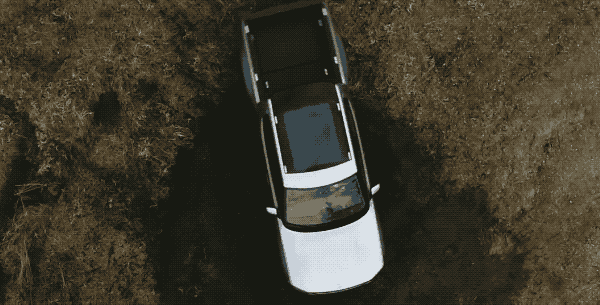 一匹馬 vs. 590 匹馬力的 Tesla Model S ，誰跑得贏？ - 電腦王阿達