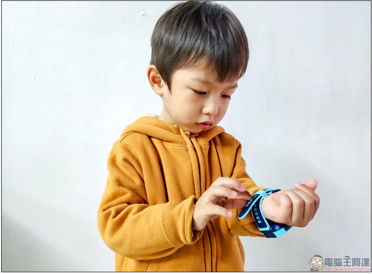 全方位守護小寶貝，劃時代的 遠傳愛講定位手錶 開箱 - 電腦王阿達