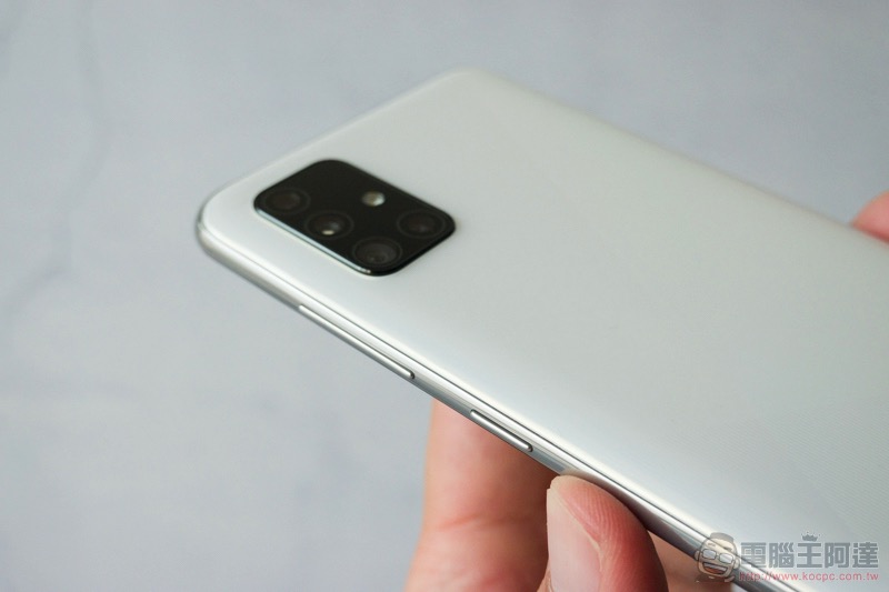 Samsung Galaxy A51 /A71 開箱實測 ，微距讓手機攝影也「O 極限」 - 電腦王阿達