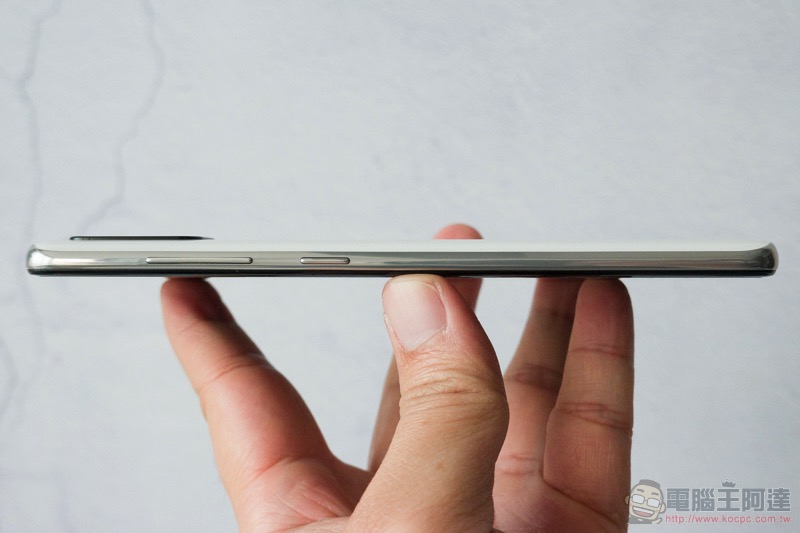 Samsung Galaxy A51 /A71 開箱實測 ，微距讓手機攝影也「O 極限」 - 電腦王阿達