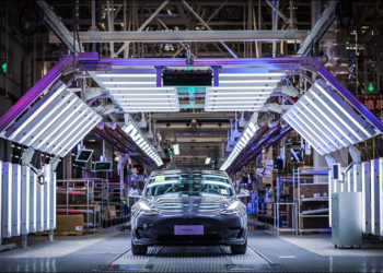 特斯拉 Tesla 受武漢肺炎疫情影響，中國上海超級工廠暫時關閉