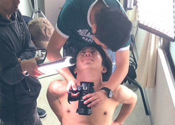 VR A片的拍攝現場側拍照　男優真不是正常人能幹的職業 - 電腦王阿達