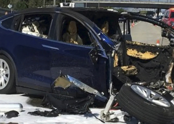 Model X 死亡車禍調查出爐 ：自動駕駛、玩手遊、監管單位失責等多重因素造成悲劇