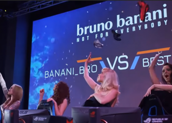 輸一場脫一件　CS比賽把女子隊全脫光了 - 電腦王阿達