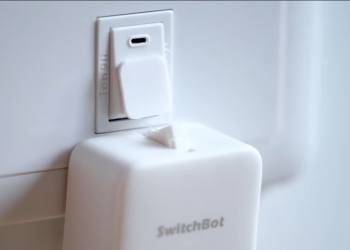 SwitchBot 智慧居家機器人 – 讓你的舊家電一秒變智慧，躺著搞定你的懶人生活！