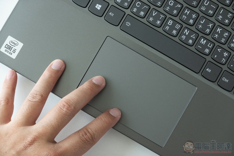 最佳工作夥伴 Lenovo ThinkBook 14 / 15 開箱體驗 ：讓你的選擇面面俱到 （評測 評價） - 電腦王阿達