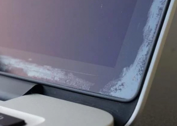 Apple 承認配備 Retina 螢幕的 MacBook Air 可能也有抗反射塗層脫落問題