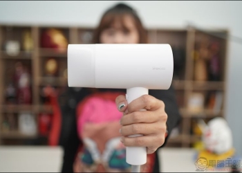 小適 White 負離子吹風機 開箱！2000萬/cm³負離子讓妳輕鬆吹出女神光