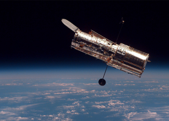 為慶祝哈伯望遠鏡 30 歲，NASA 推出「生日宇宙」網頁