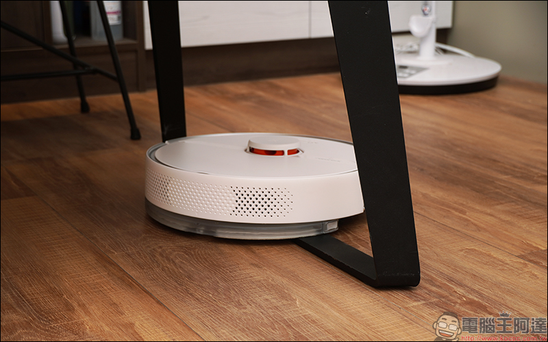 Roborock 石頭掃地機器人二代 S6 Pure 開箱、評測、動手玩：延續 S6 旗艦規格，擁有更高性價比！ - 電腦王阿達