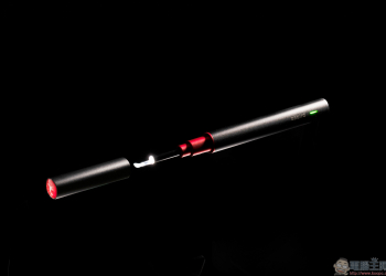 讓耳朵也做 SPA！安全、舒適的挖耳朵體驗－－BeBird A2 抗菌級挖耳監控棒旗艦組開箱、試用