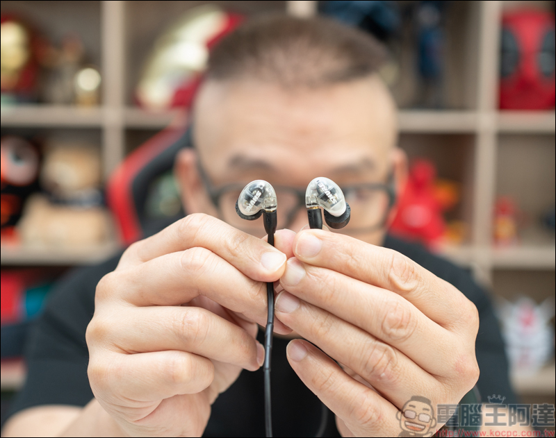 Shure AONIC 50無線降噪頭戴式耳機開箱動耳聽，同場加映AONIC 4 - 電腦王阿達