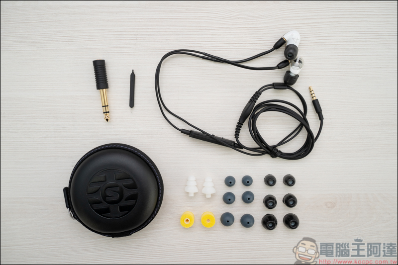 Shure AONIC 50無線降噪頭戴式耳機開箱動耳聽，同場加映AONIC 4 - 電腦王阿達