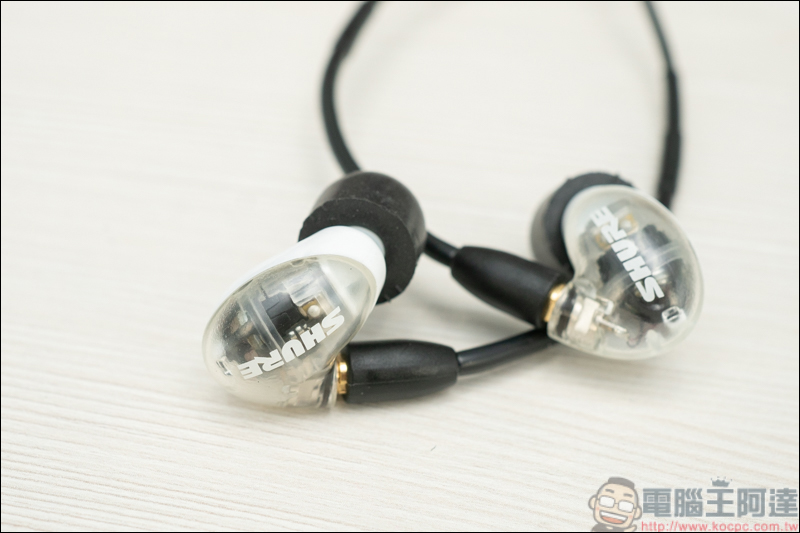 Shure AONIC 50無線降噪頭戴式耳機開箱動耳聽，同場加映AONIC 4 - 電腦王阿達