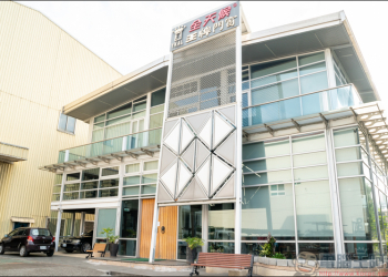 王牌全天候氣密窗採訪，排水、隔音、安全多功能的超強氣密窗品牌