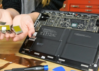 Apple DTK 電腦對決微軟 Surface Pro X 誰強？答案竟是兩年前推出的處理器打敗對手 - 電腦王阿達