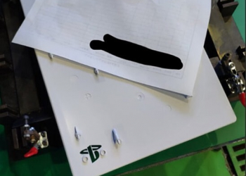 PS5 最新間諜照顯示，外殼可能跟電腦主機一樣，可以輕鬆拆下與更換 - 電腦王阿達