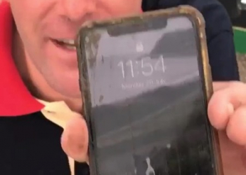 英國一位水手的 iPhone X 掉入海中六天後尋獲，依舊可以正常使用（還有 3% 電量） - 電腦王阿達