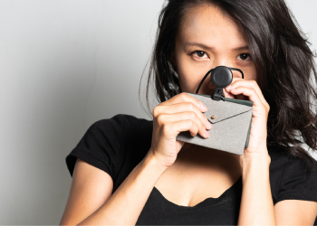 帥氣、優雅、時尚，0.9 Badge 雙面感應證件套展現卓越品味