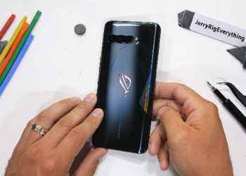 ASUS ROG Phone 3 拆解出爐，在散熱部分用了十二萬分力