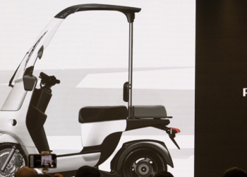 宏佳騰 Ai-2 Gather 概念車登場，攜手台灣大哥大打造車聯版 CROXERA 智慧系統