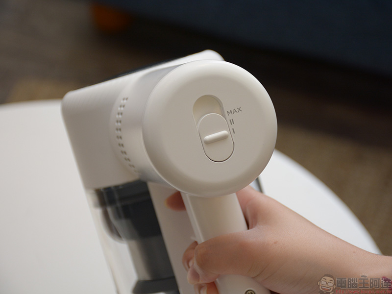 追覓 V10 無線吸塵器開箱動手玩，媲美 Dyson 小資必備超高 CP 輕巧大吸力家庭清潔救星 - 電腦王阿達