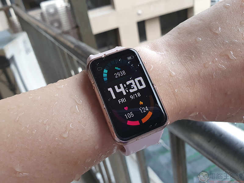 為年輕族群而生 HUAWEI WATCH FIT 開箱動手玩，運動教練、健康專員隨身相伴 - 電腦王阿達
