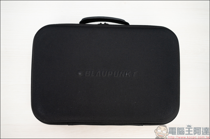 BLAUPUNKT 藍寶AI筋膜震動按摩槍，德國工藝品質，從此讓痠痛遠離你；同場加映小藍寶筋膜按摩槍，首創精油按摩設計，小資族最佳首選 - 電腦王阿達