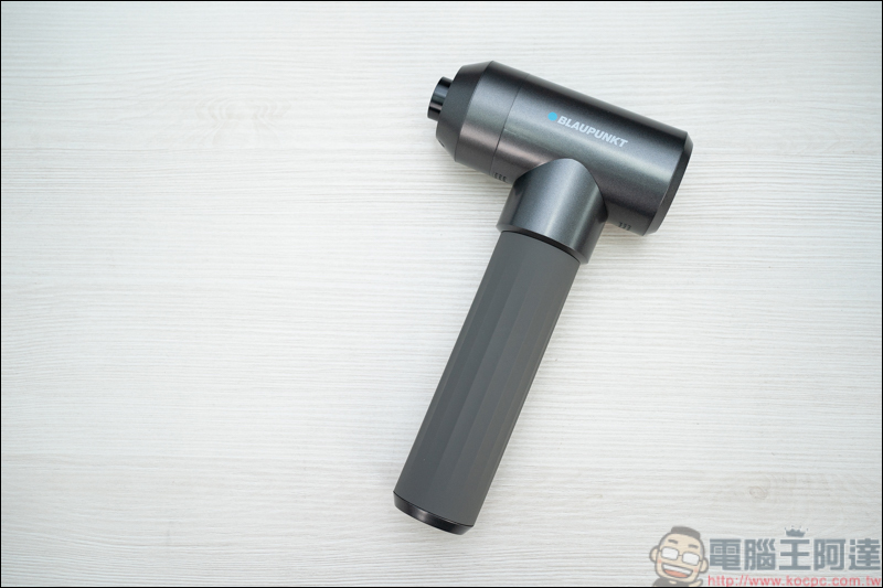 BLAUPUNKT 藍寶AI筋膜震動按摩槍，德國工藝品質，從此讓痠痛遠離你；同場加映小藍寶筋膜按摩槍，首創精油按摩設計，小資族最佳首選 - 電腦王阿達